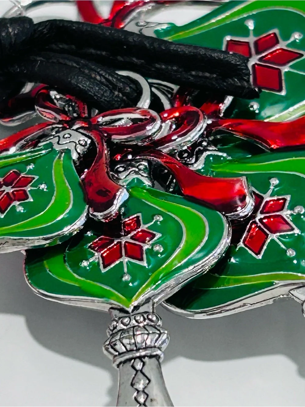 Ganz Measuring Spoon Set 4 Piece Snowflakes Christmas Ornaments Red Green